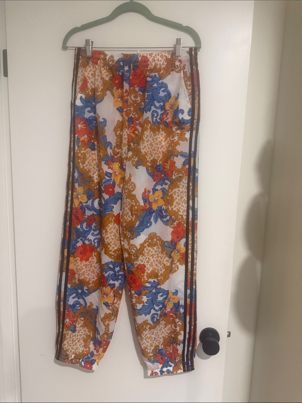 Adidas Womans HERS Floral-Pattern Joggers in White, Blue & Gold